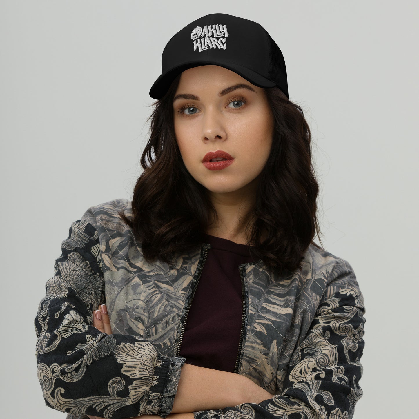 Oakly Klarc Black Trucker Cap